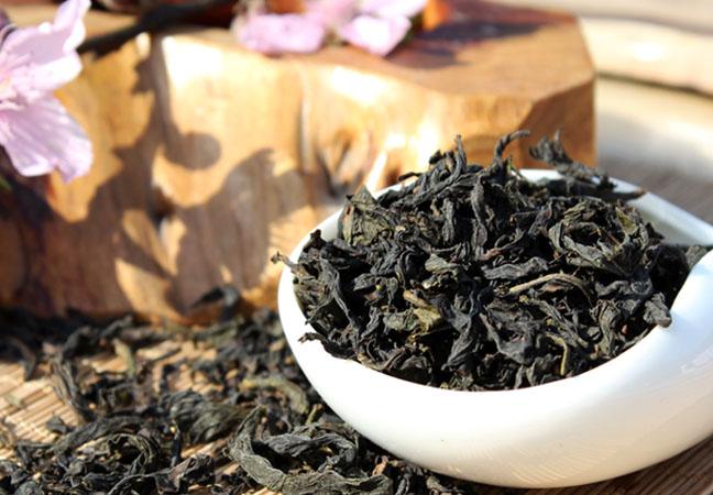 Régime du thé aplati de Foojoy Wuyi Oolong avec les feuilles de thé vertes aplaties