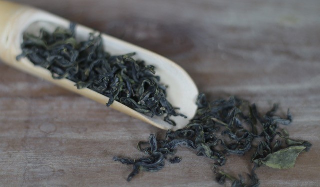 Goût de Wuyi Yancha de thé d'Oolong de Chinois de ressort et douceur frais de parfum