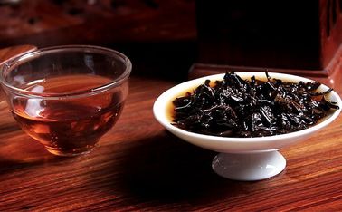 Chine Brique de thé de Puerh d'arome doux, anti-vieillissement et de assagir mûre de Puerh de thé fournisseur