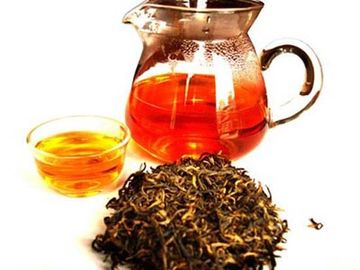 Chine Thé noir de feuille de thé noire chinoise serrée et mince avec la saveur quasi de Logan fournisseur